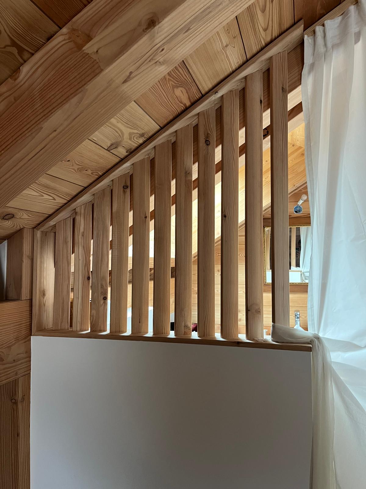 Claustra en bois à Briançon