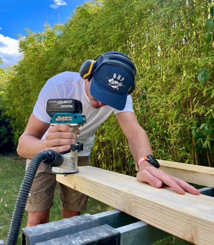 Menuisier bois sure mesure pour agencement d'intérieur